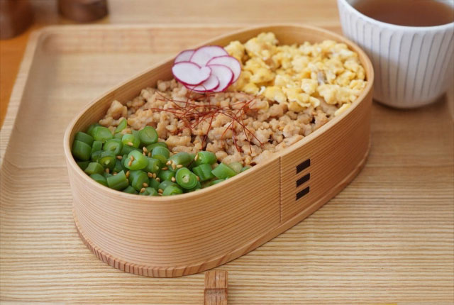 鶏そぼろご飯
